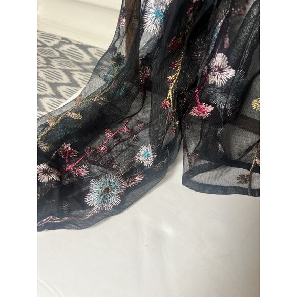 Black Sheer Top Blouse Women’s XSmall Floral Embroidered Balloon Sleeve. Q - Picture 3 of 4